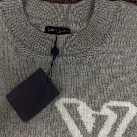 Louis Vuitton Light Gray Knit Top - Picture 1 of 3